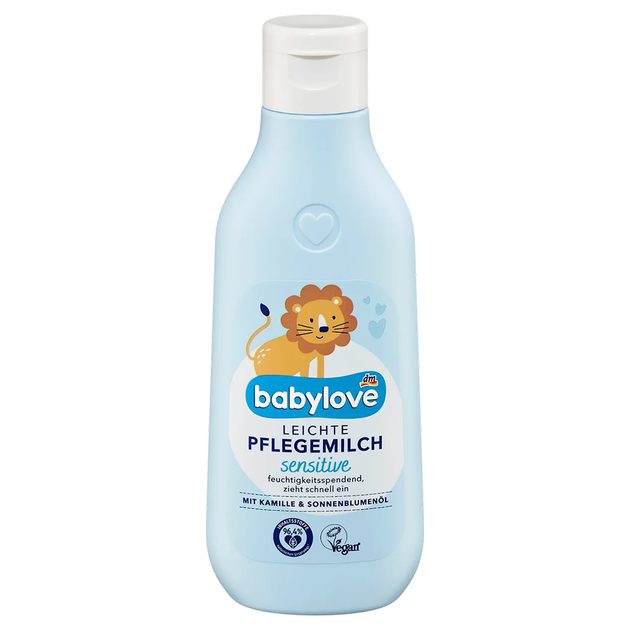 Дитяче молочко Babylove Chamomile & Sunflower oil Sensitive 250 мл