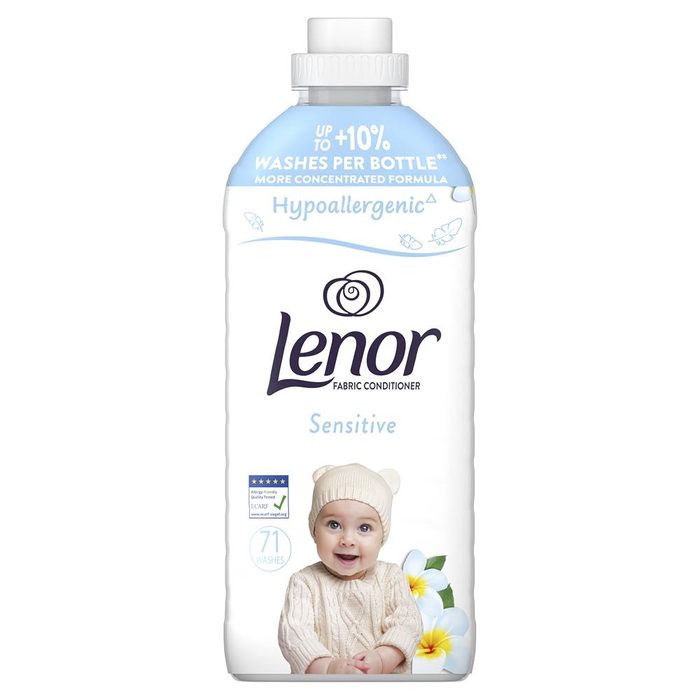 Кондиціонер для прання Lenor Sensitive 1,491 л (71 прання)